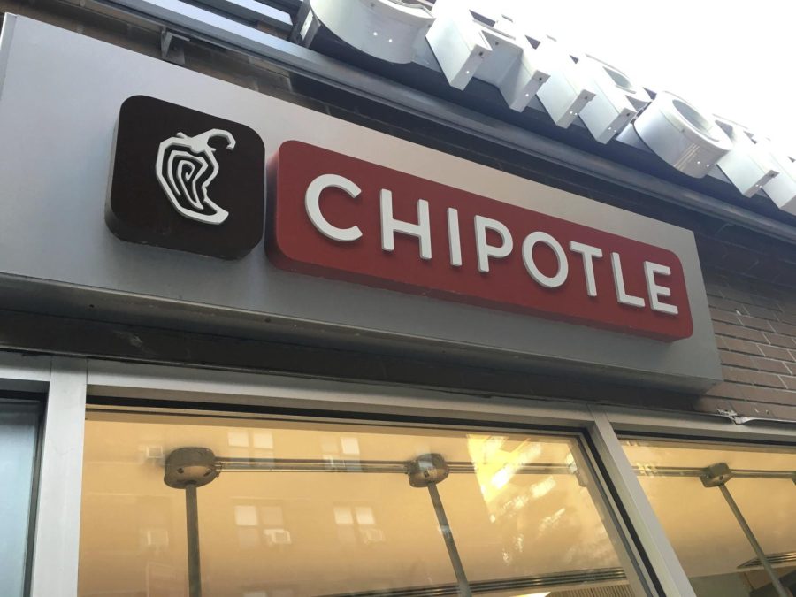 Chipotle+and+First+Watch+are+planning+to+expand+their+food+chain+in+the+Gulf+Breeze+area.